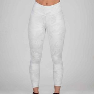 Mystique White Camo leggings